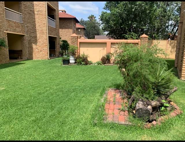 2 BEDROOM PROPERTY TO RENT IN VANDERBIJLPARK SE 2